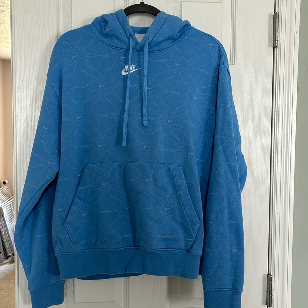 Men’s medium Nike hoodie